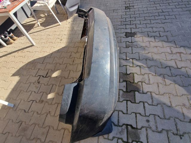 bontott KIA CARENS Hátsó Lökhárító (Üresen)