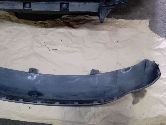 bontott KIA CARENS Hátsó Lökhárító (Üresen)