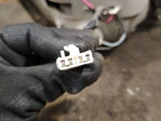 bontott KIA CARENS Jobb Belső Hátsó Lámpa