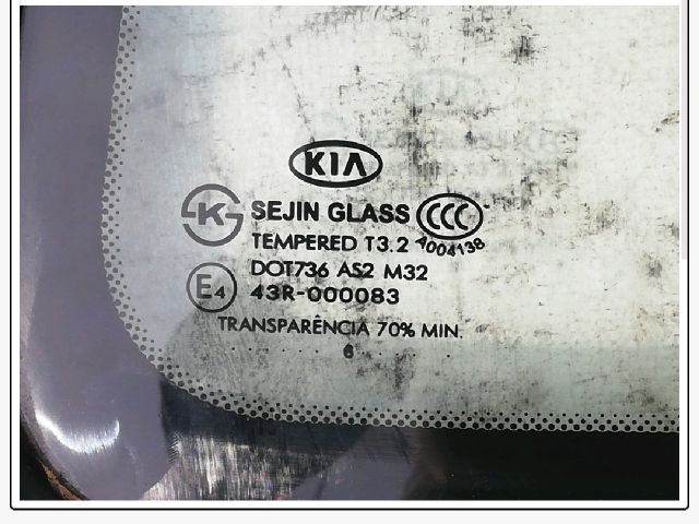 bontott KIA CARENS Jobb C Oszlop Oldalablak Üveg