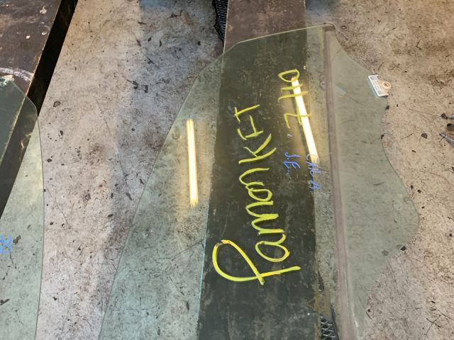 bontott KIA CARENS Jobb első Ablak