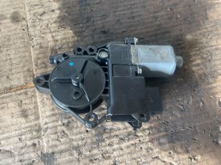 bontott KIA CARENS Jobb első Ablakemelő Motor