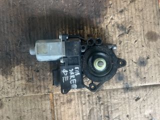 bontott KIA CARENS Jobb első Ablakemelő Motor