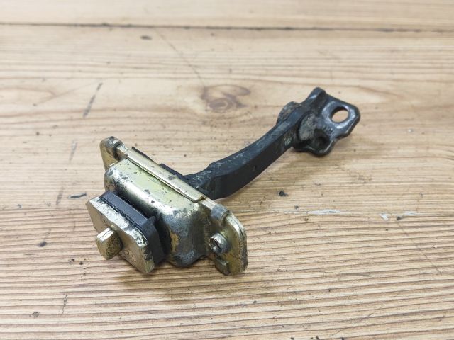 bontott KIA CARENS Jobb első Ajtóhatároló