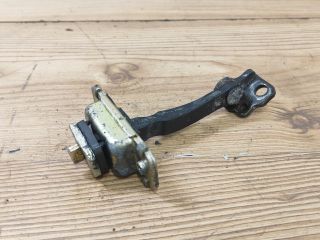 bontott KIA CARENS Jobb első Ajtóhatároló