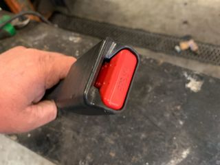 bontott KIA CARENS Jobb első Biztonsági Öv Csat