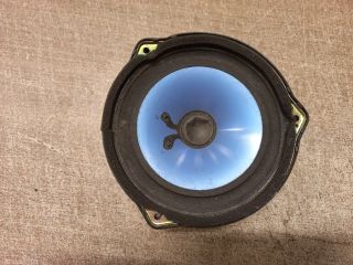 bontott KIA CARENS Jobb első Hangszóró