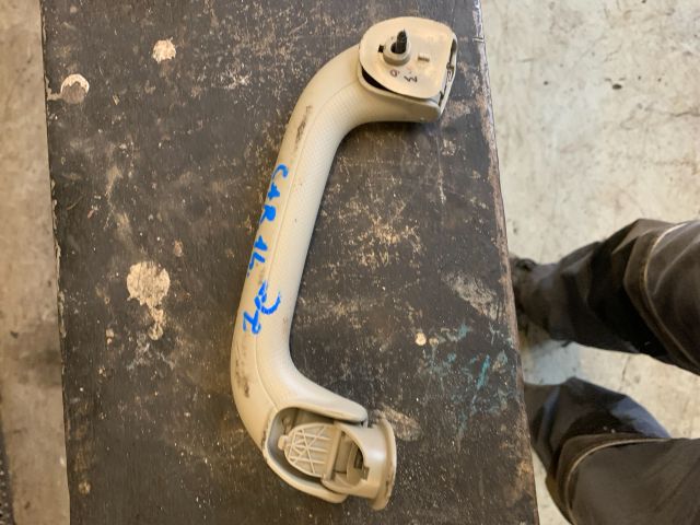 bontott KIA CARENS Jobb első Kapaszkodó (Felső)