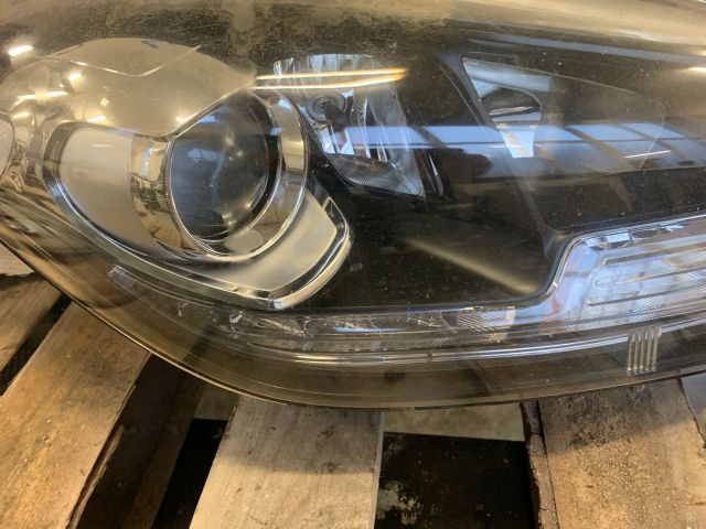 bontott KIA CARENS Jobb Fényszóró