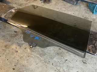 bontott KIA CARENS Jobb hátsó Ablak