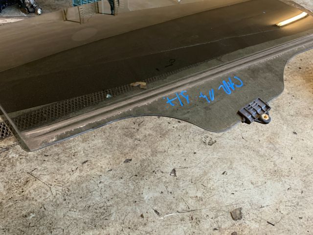 bontott KIA CARENS Jobb hátsó Ablak