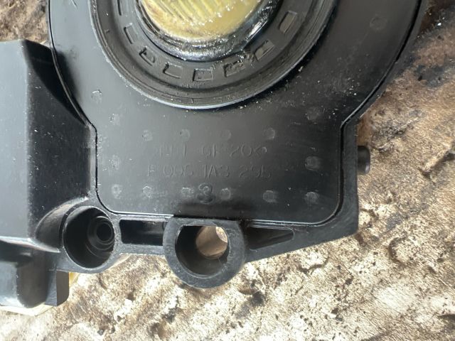 bontott KIA CARENS Jobb hátsó Ablakemelő Motor