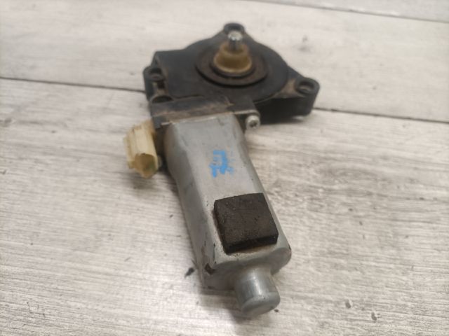 bontott KIA CARENS Jobb hátsó Ablakemelő Motor