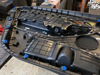 bontott KIA CARENS Jobb hátsó Ajtó Kárpit