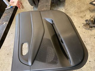 bontott KIA CARENS Jobb hátsó Ajtó Kárpit