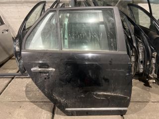 bontott KIA CARENS Jobb hátsó Ajtó (Részeivel)