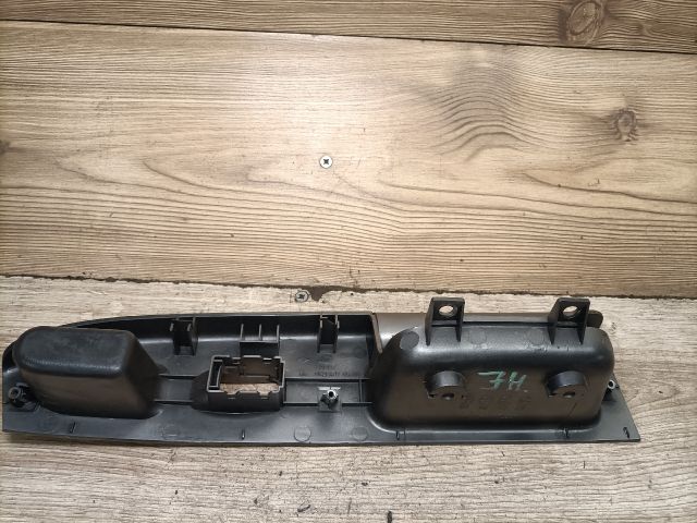 bontott KIA CARENS Jobb hátsó Ajtóbehúzó