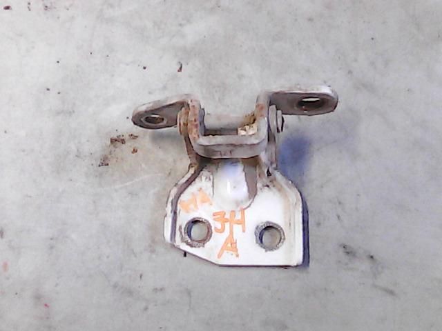 bontott KIA CARENS Jobb hátsó Alsó Zsanér