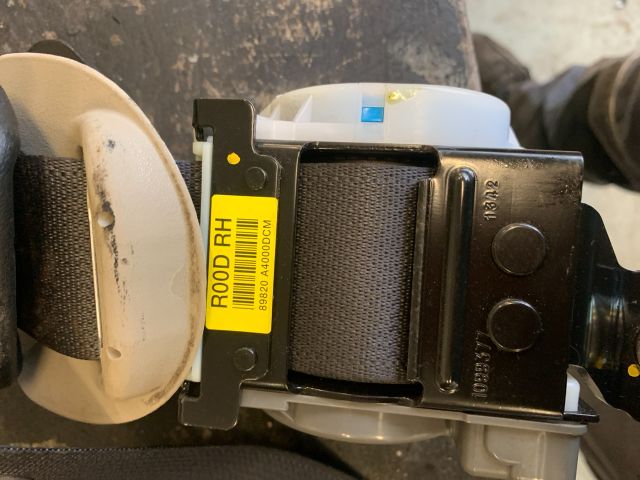 bontott KIA CARENS Jobb hátsó Biztonsági Öv