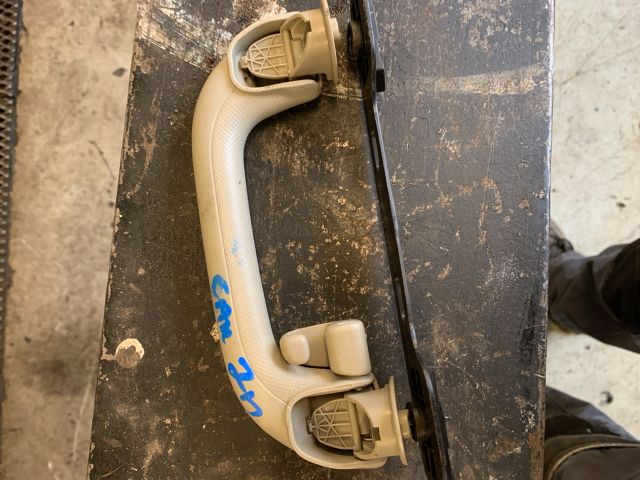 bontott KIA CARENS Jobb hátsó Kapaszkodó (Felső)