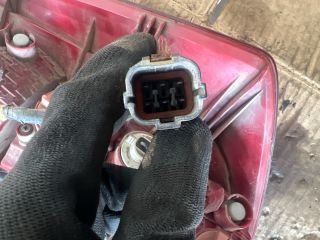 bontott KIA CARENS Jobb Hátsó Lámpa