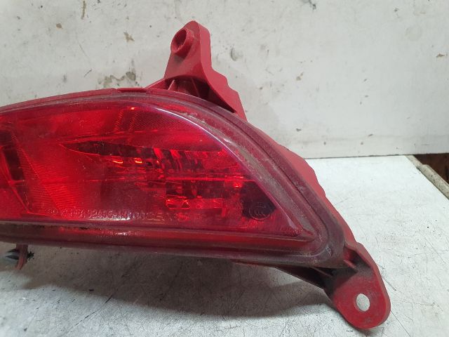 bontott KIA CARENS Jobb Ködzárófény