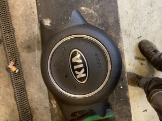 bontott KIA CARENS Kormánylégzsák