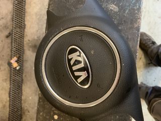 bontott KIA CARENS Kormánylégzsák