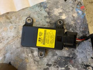 bontott KIA CARENS Központi Ütközés Érzékelő