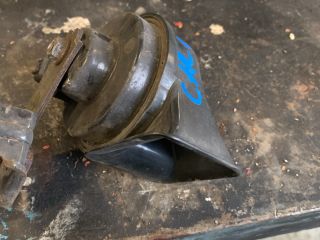 bontott KIA CARENS Kürt