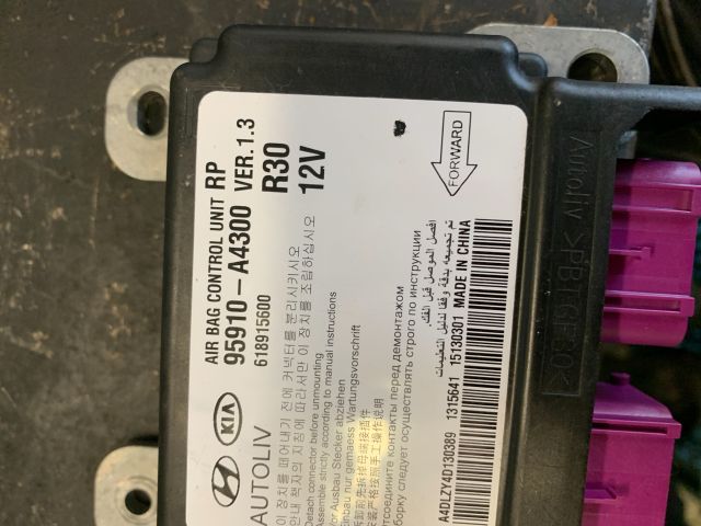 bontott KIA CARENS Légzsák Elektronika