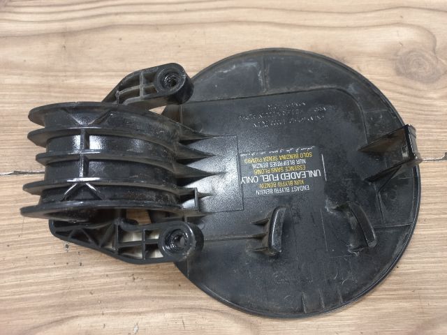 bontott KIA CARENS Tankajtó