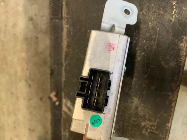 bontott KIA CARENS Tolatóradar Elektronika