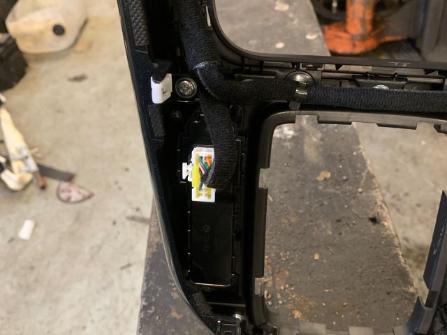 bontott KIA CARENS Váltókar Keret