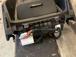 bontott KIA CARENS Váltókar Keret