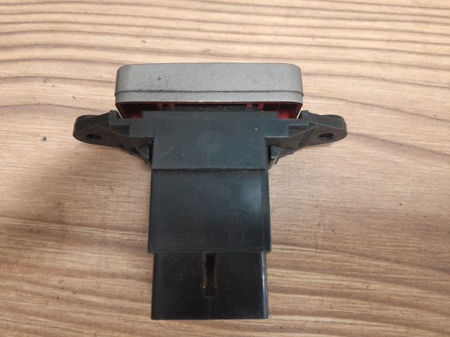 bontott KIA CARENS Vészvillogó Kapcsoló