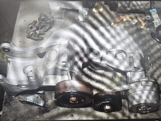 bontott KIA CARNIVAL Generátor Tartó Bak