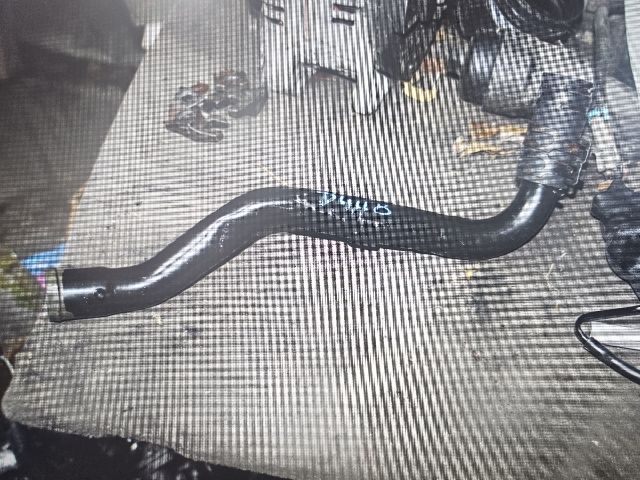 bontott KIA CARNIVAL Vízcső