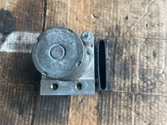 bontott KIA CARNIVAL ABS Kocka