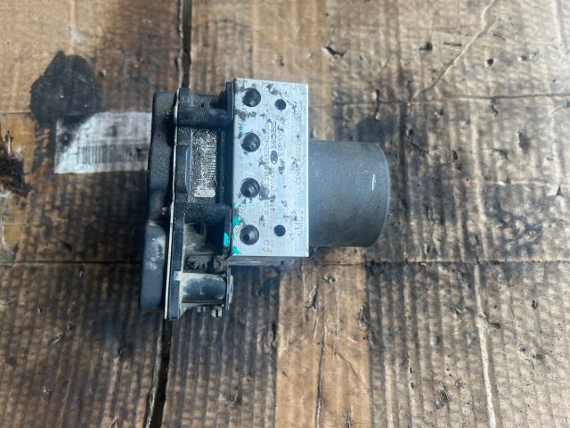 bontott KIA CARNIVAL ABS Kocka