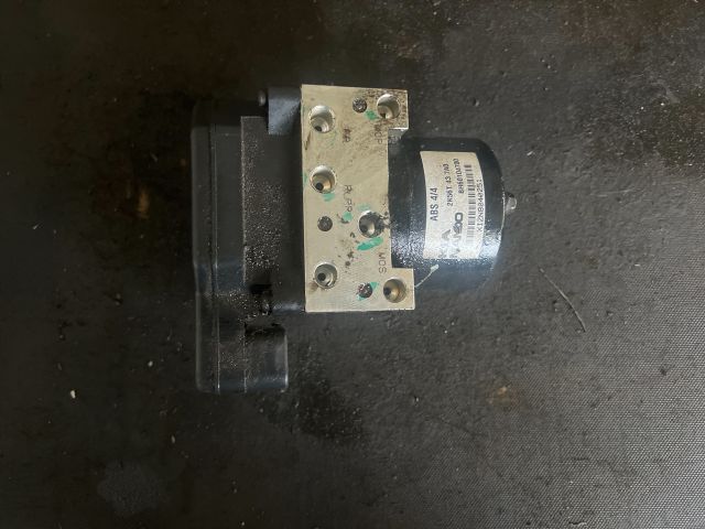 bontott KIA CARNIVAL ABS Kocka