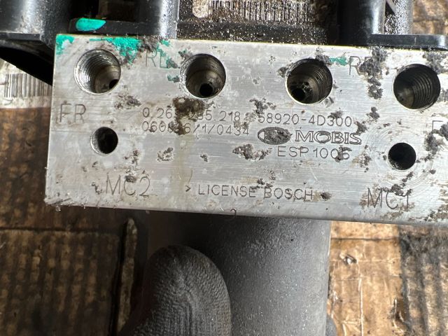 bontott KIA CARNIVAL ABS Kocka