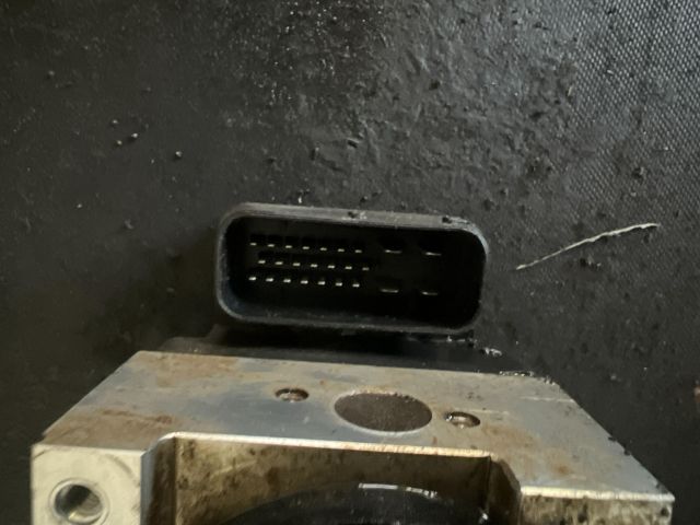 bontott KIA CARNIVAL ABS Kocka