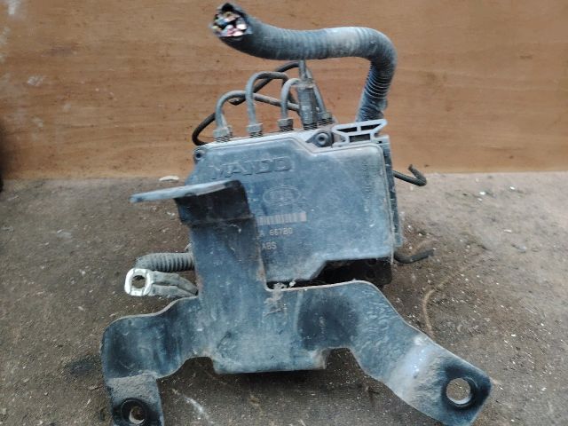 bontott KIA CARNIVAL ABS Kocka