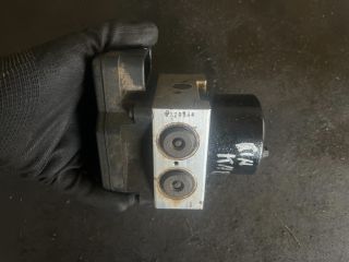 bontott KIA CARNIVAL ABS Kocka