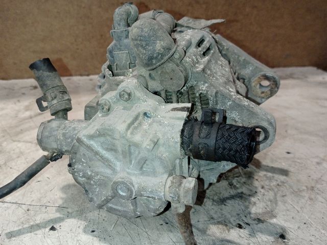 bontott KIA CARNIVAL Generátor