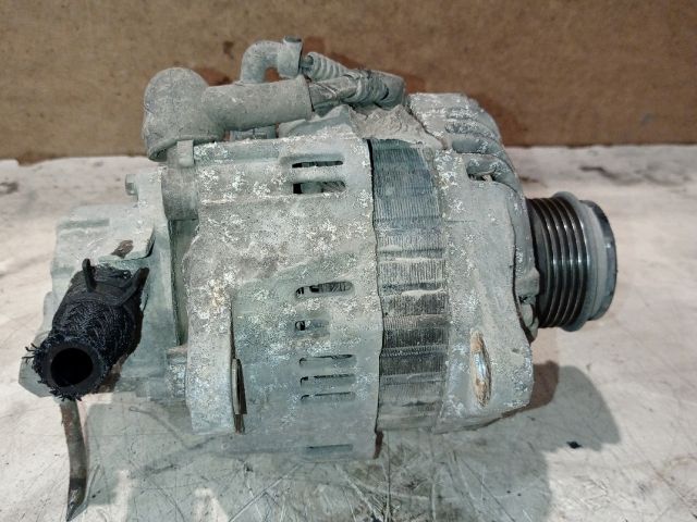 bontott KIA CARNIVAL Generátor