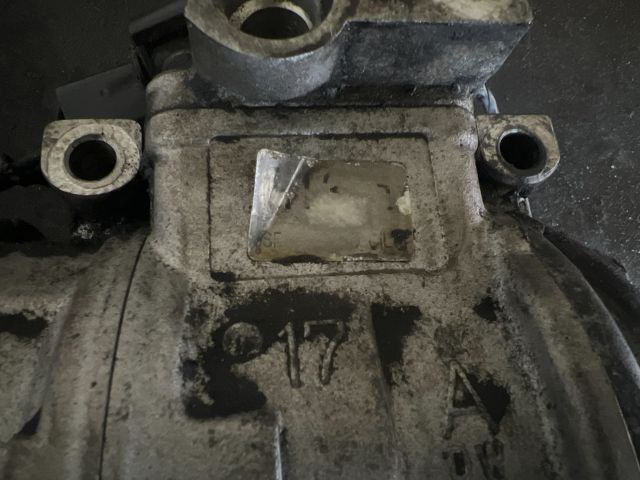 bontott KIA CARNIVAL Klímakompresszor