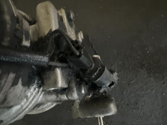 bontott KIA CARNIVAL Klímakompresszor