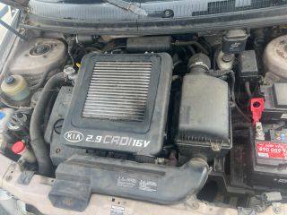 bontott KIA CARNIVAL Motor (Fűzött blokk hengerfejjel)